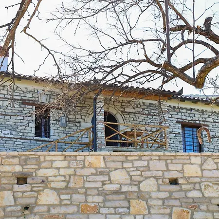 بيت ضيافة Shpiragu Village Experience