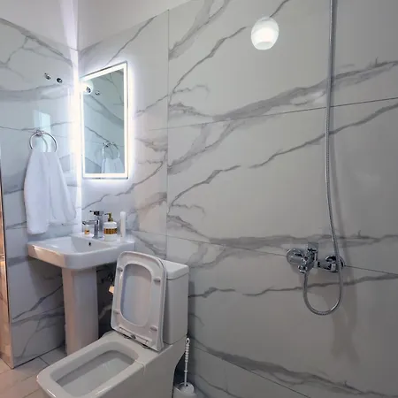 Shpiragu Village Experience Pensjonat *