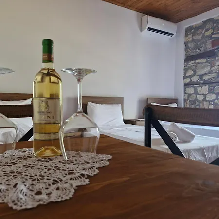 Shpiragu Village Experience Guest house Berat