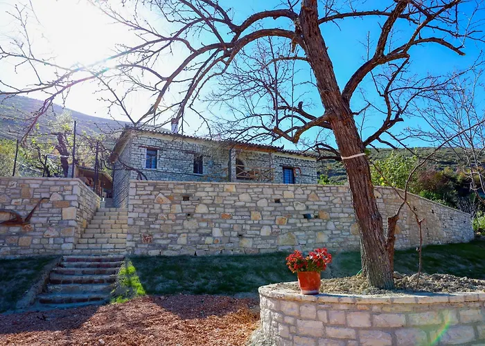 Shpiragu Village Experience Affittacamere Berat